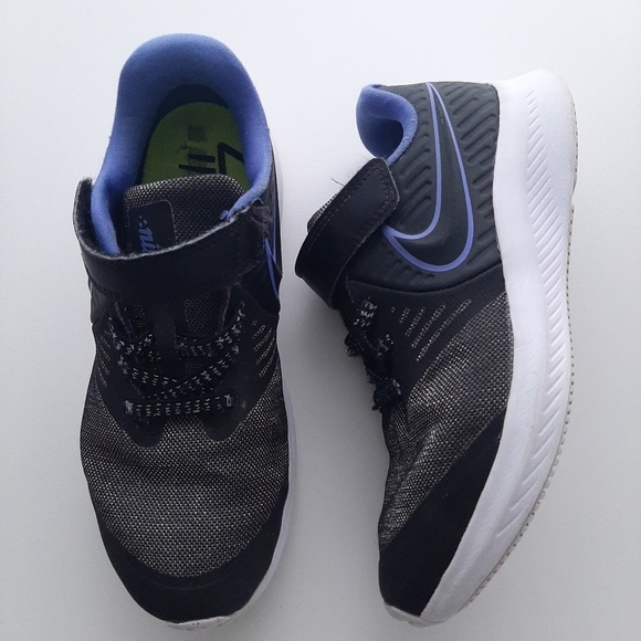 Nike Other - Nike Girls Star Runner 2.0 Glitter Black Sneakers size 13C